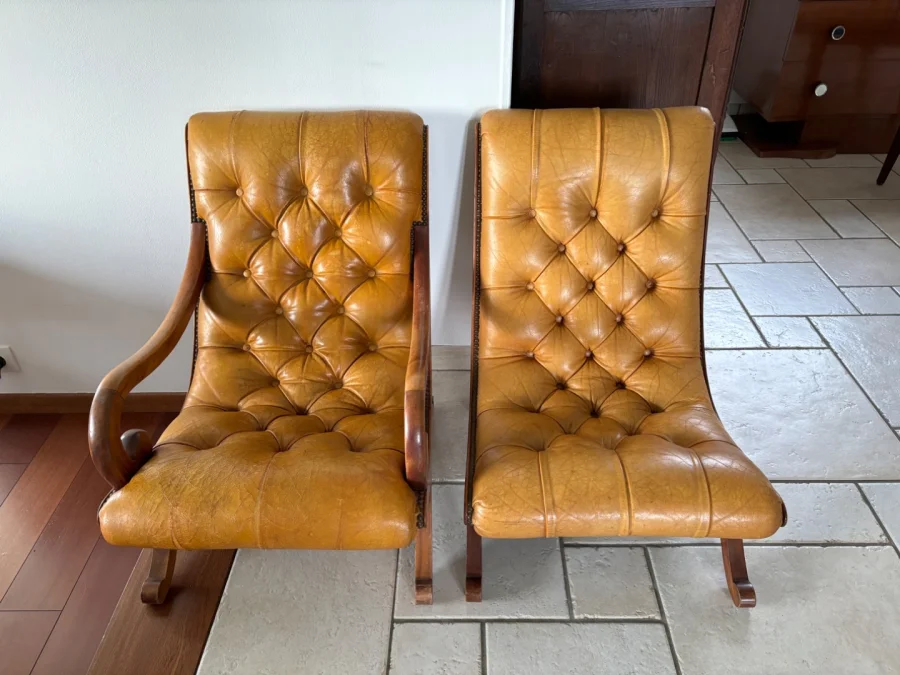 Chesterfield 2 assises en cuir