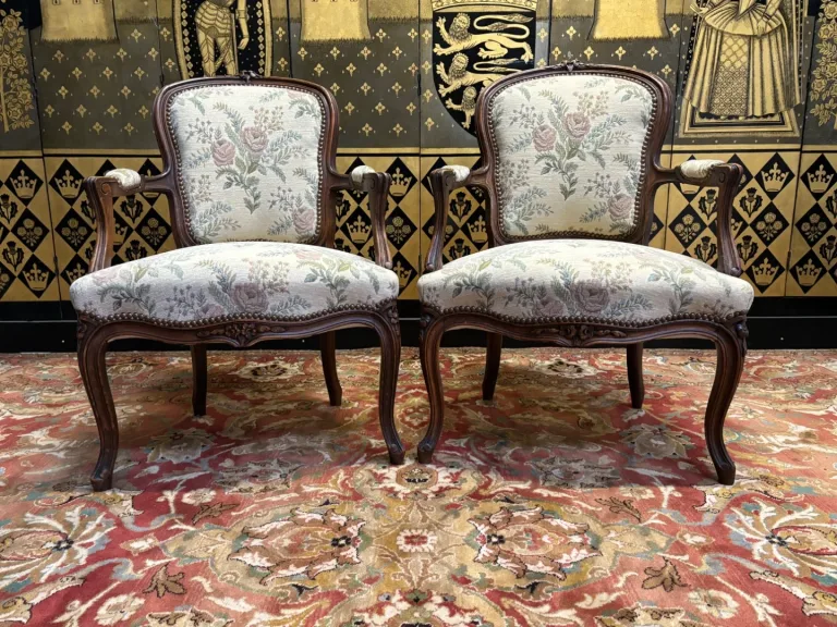 Paire de cabriolets Louis XV