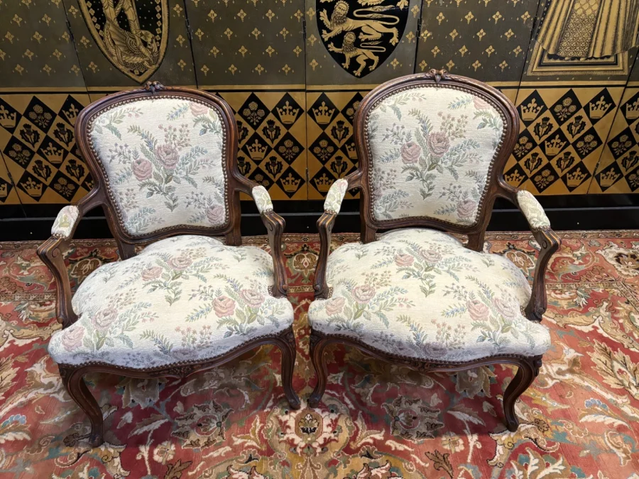 PAAR STÜHLE IM LOUIS-XV-STIL
