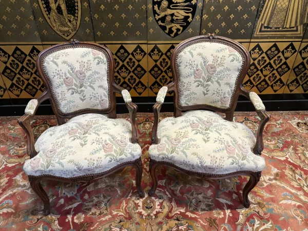 Paire de cabriolets Louis XV