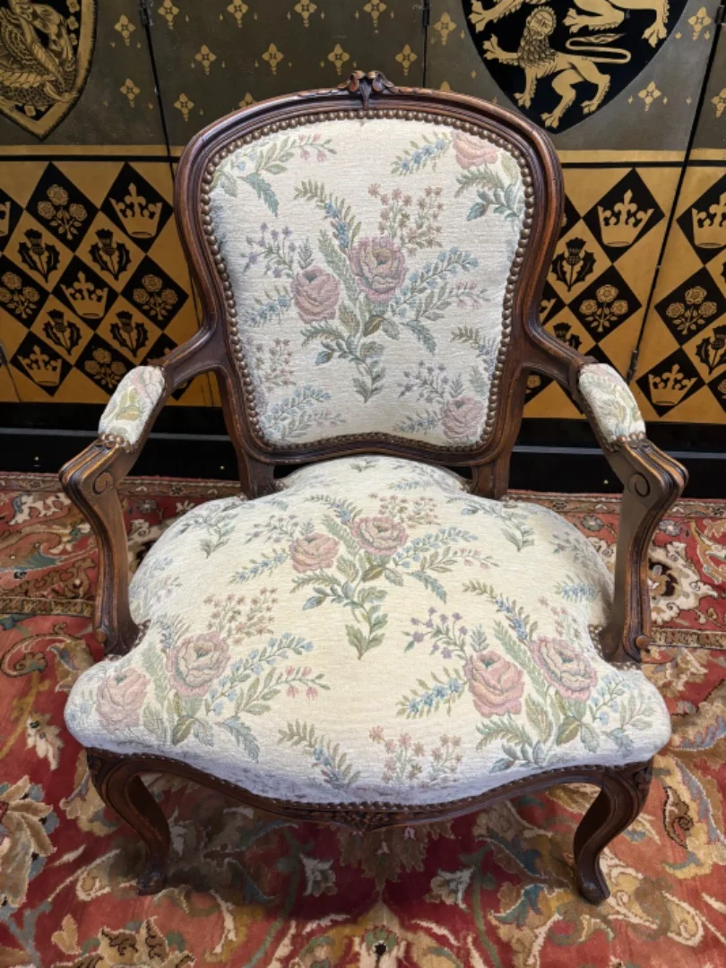 PAAR STOELEN IN LOUIS XV-STIJL
