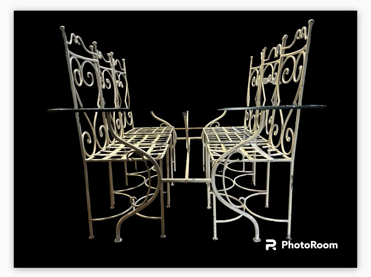 Salon de jardin en fer forgé et verre