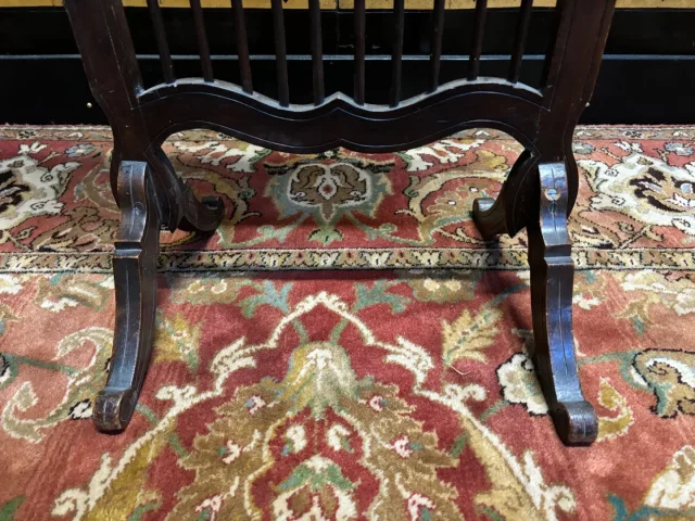 Billet doux en noyer et tapisserie