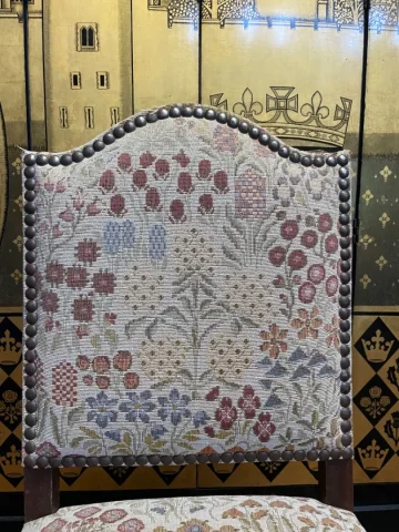 Suite de 6 chaises Louis XIII