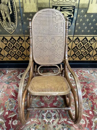 Rocking-chair en bois courbé THONET