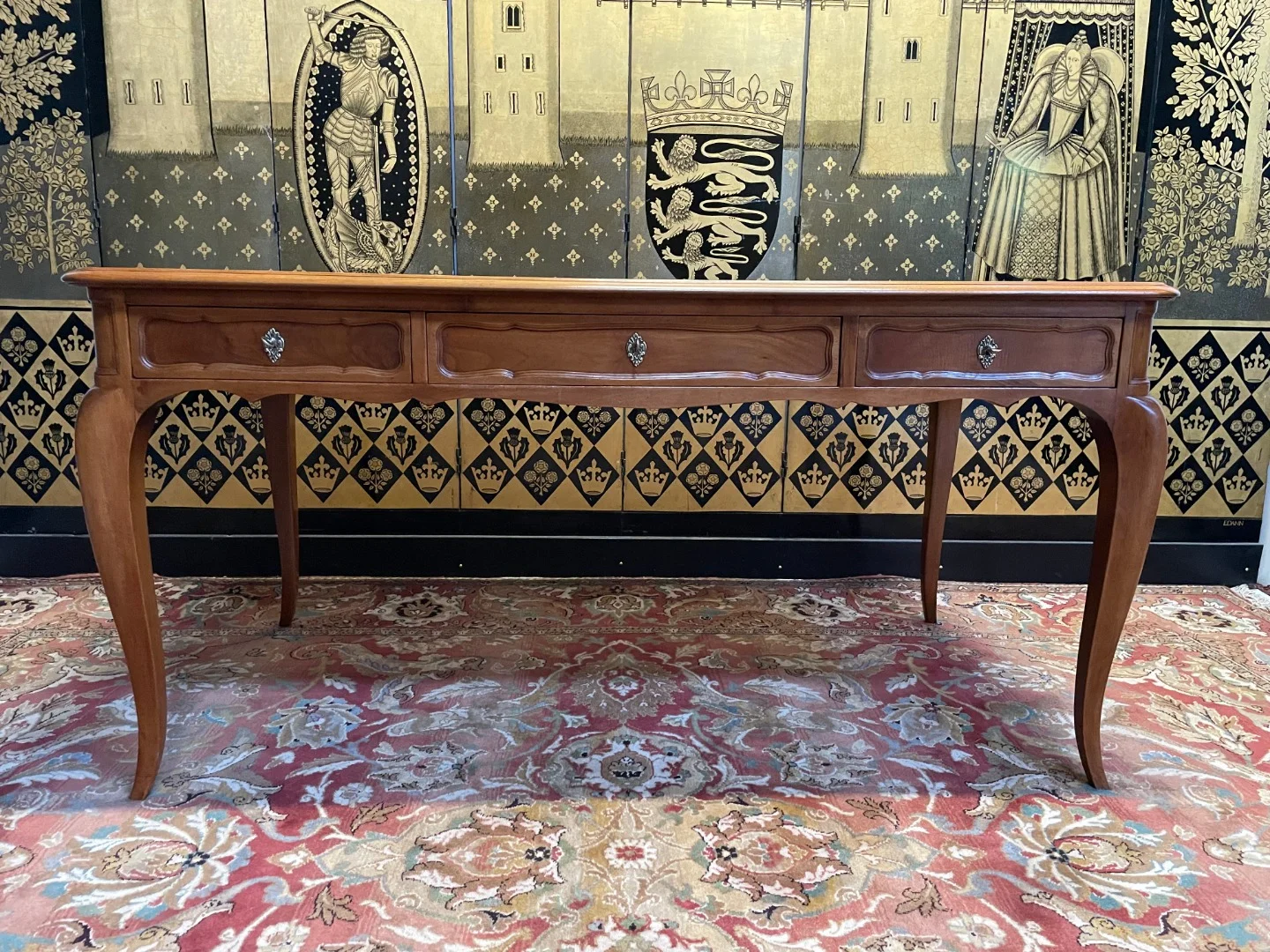 Louis XV style bureau plat in blond mahogany