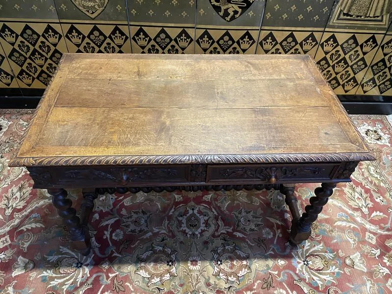 Table - Bureau de style Louis XIII