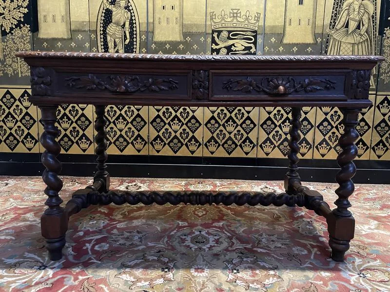 Table - Bureau de style Louis XIII