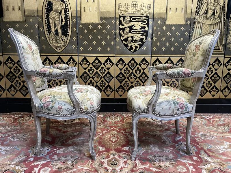 Pair of Louis XV style cabriolet armchairs