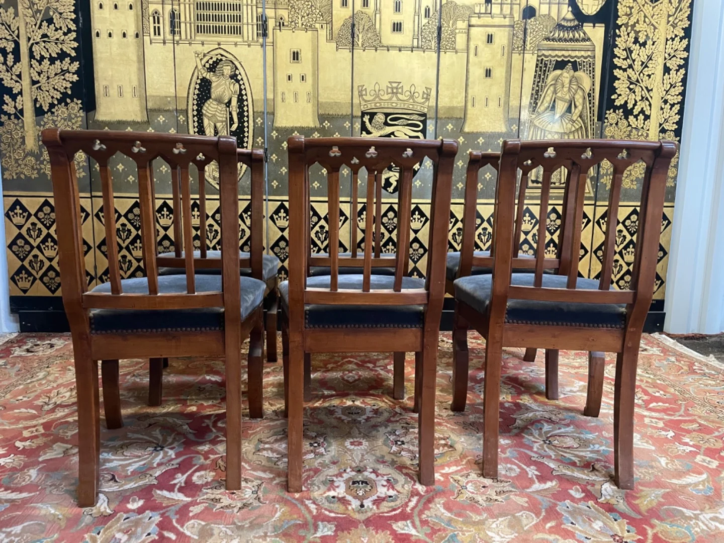 Suite de 6 chaises époque Restauration