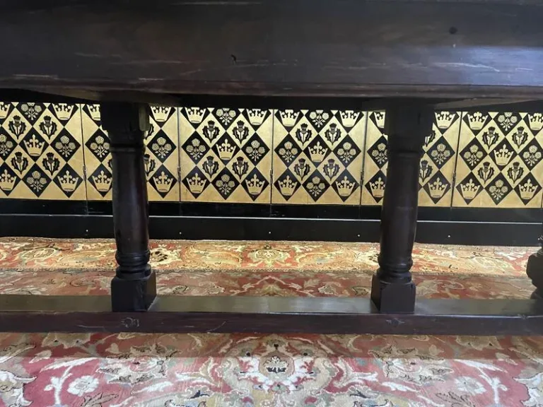 Louis XIII style farmhouse table in solid oak