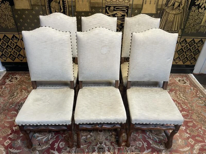 Suite de 6 chaises Louis XIII os de mouton