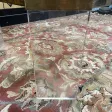 Table basse en plexiglas et laiton