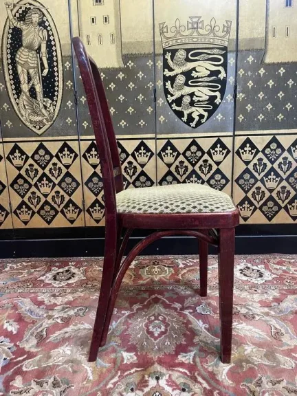 Suite de 4 chaises bistrot THONET numéro 78