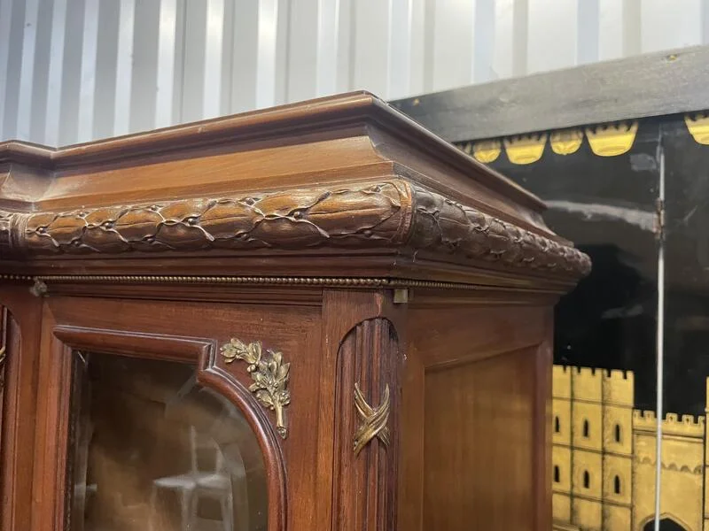 Bibliothèque vitrine de style Empire en acajou