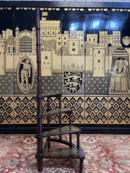 Stepladder - English Library Staircase