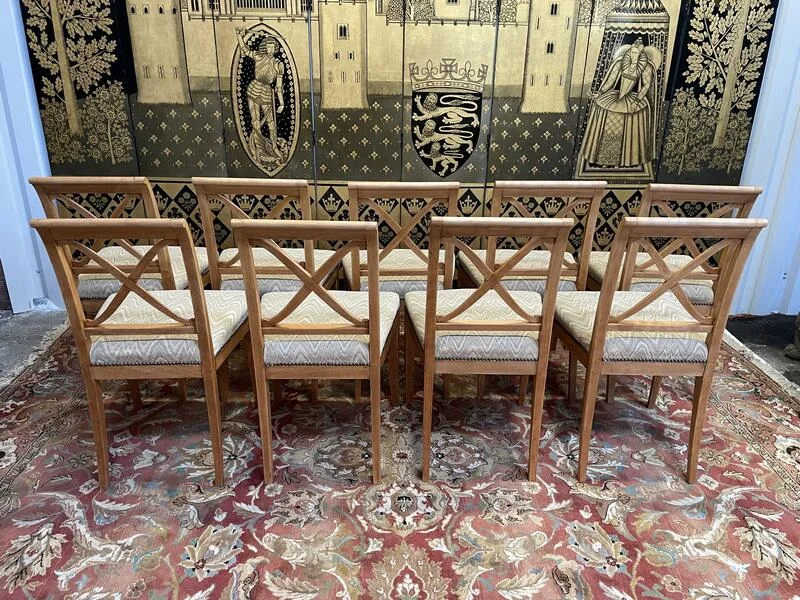 Suite de 9 chaises de style Louis XVI-Directoire