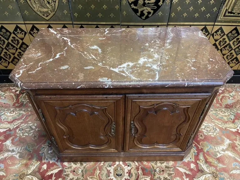 Louis XIV oak hunting buffet