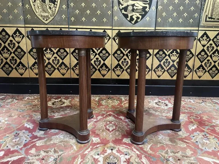 Pair of bedside tables - pedestal tables - Empire end tables