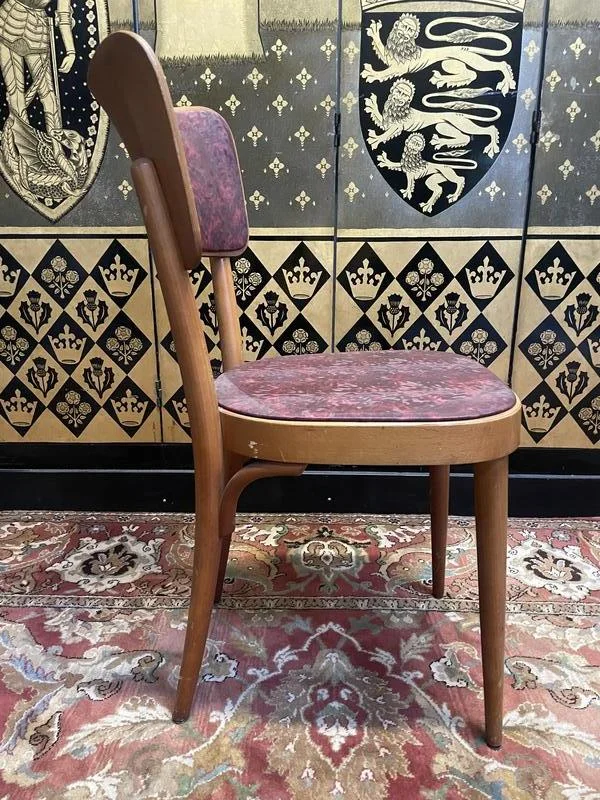 Suite de 9 chaises de bistrot Baumann