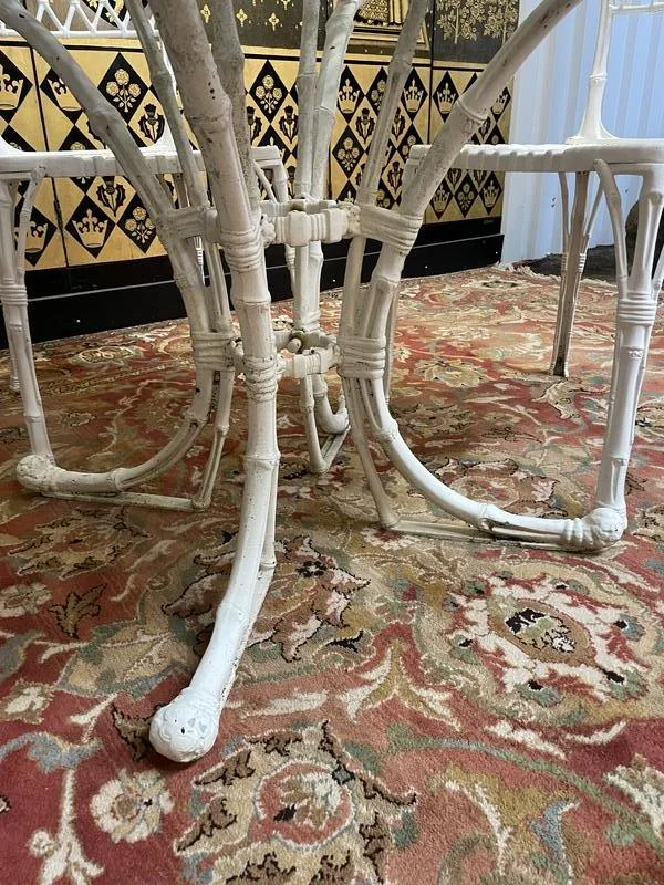 Table de jardin en fer et 3 chaises