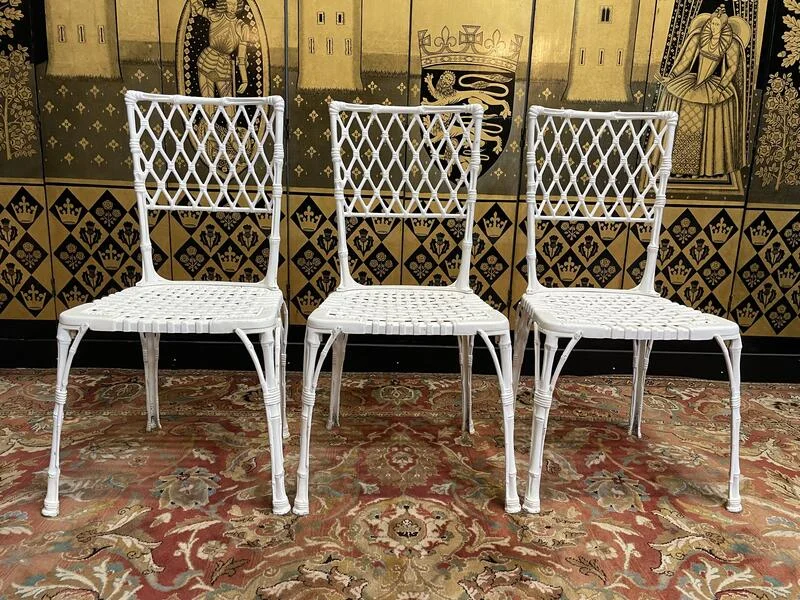 Table de jardin en fer et 3 chaises