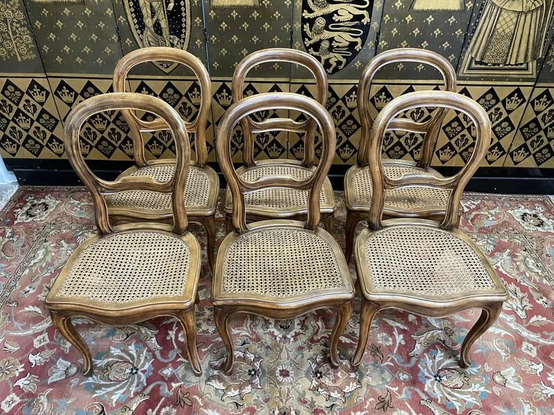 Suite de 6 chaises cannées Louis Philippe