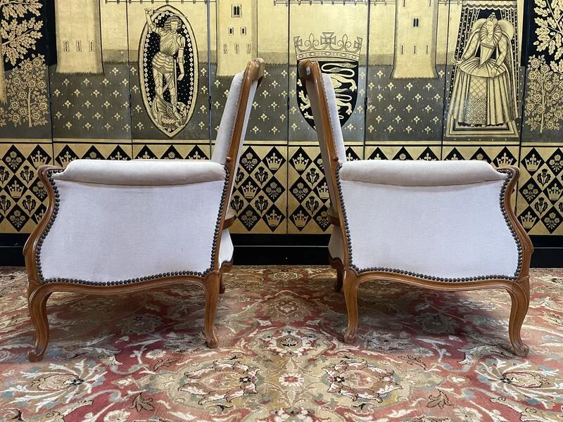 Paire de fauteuils - bergères de style Louis XV