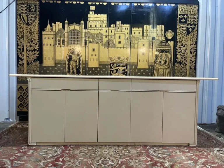 Enfilade - Buffet 1970 en laqué beige