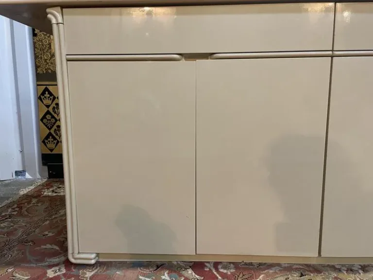 Enfilade - Buffet 1970 en laqué beige