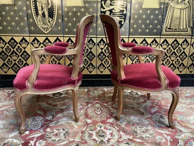 Pair of Louis XV style cabriolet armchairs in red velvet