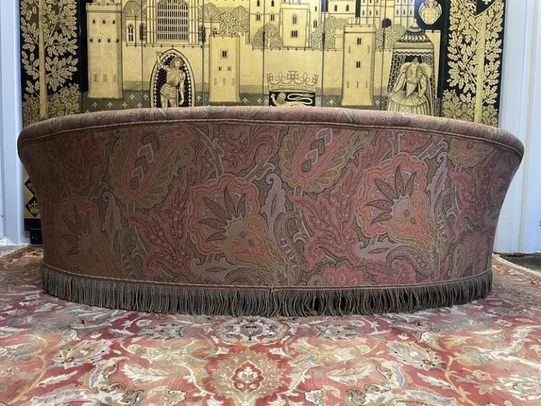 Napoleon III style curved toad sofa