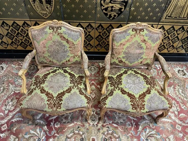 Pair of Louis XV style cabriolet armchairs in genu velvet