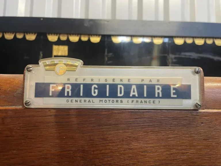Bar cooler cabinet - Frigidaire