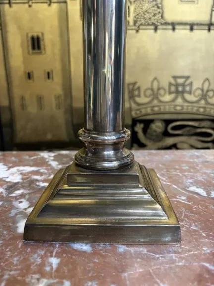 Empire lamp