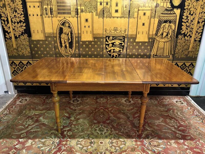 Louis Philippe table 2 extensions