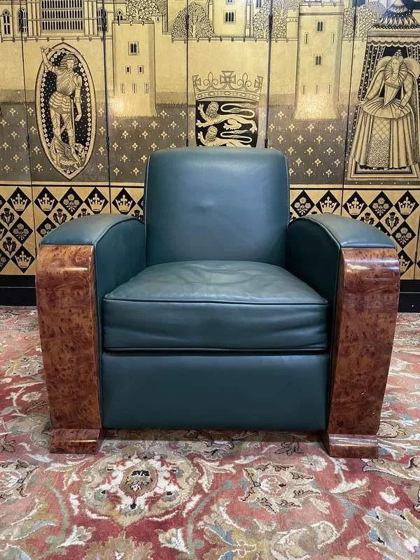 Fauteuil club en cuir de style Art Déco