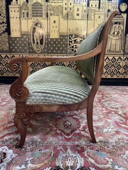 Sofa - Restoration period bench