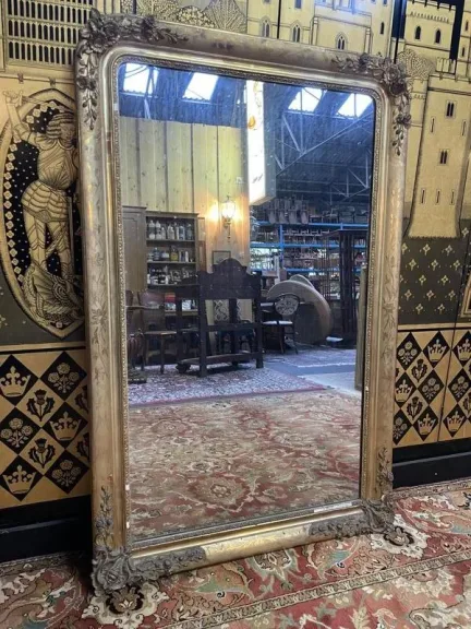 Napoleon III style mirror in gilded wood
