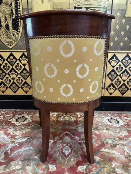 Suite de 6 chaises Gondoles Empire en acajou et soie jaune