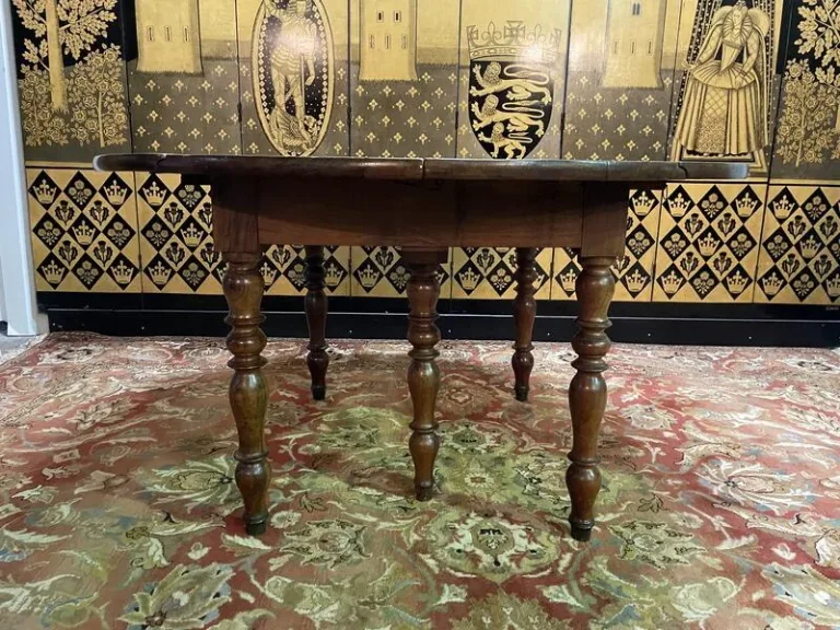 Table de salle à manger ronde Louis Philippe à 6 pieds
