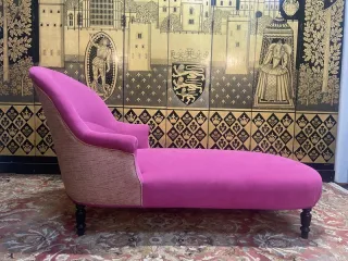 Napoleon III chaise longue in pink velvet