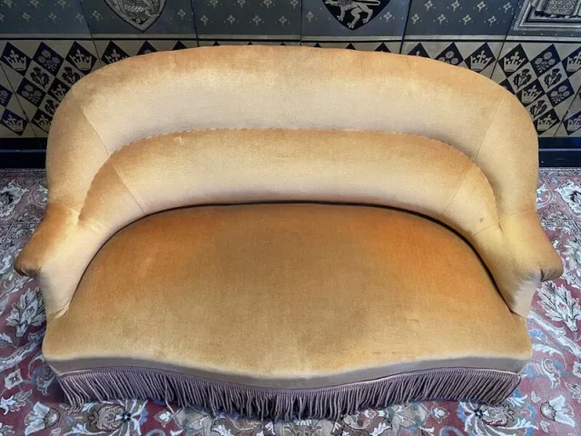 Sofa - Napoleon III toad bench in GOLD velvet