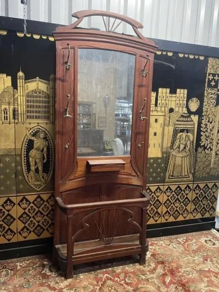 Art Nouveau Cloakroom / Coat Rack