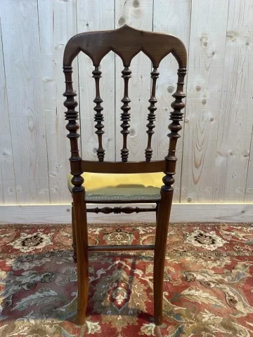 Suite de 4 chaises Napoléon III "Cathédrale"