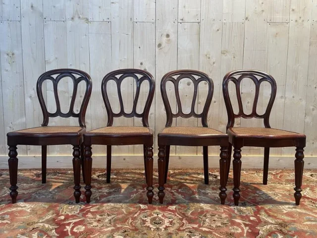 Suite de 4 chaises Louis Philippe cannées