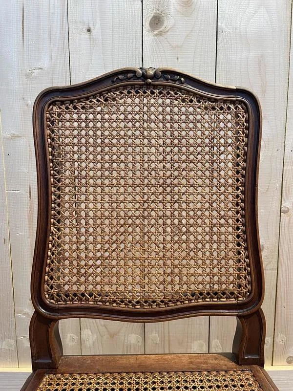 Suite de 6 chaises Louis XV en noyer et cannage