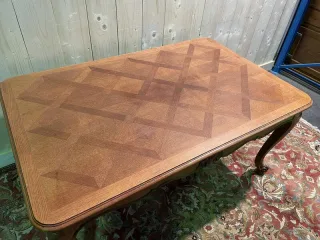 Louis XV style Italian table in oak