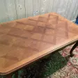 Table à l'italienne de style Louis XV en chêne