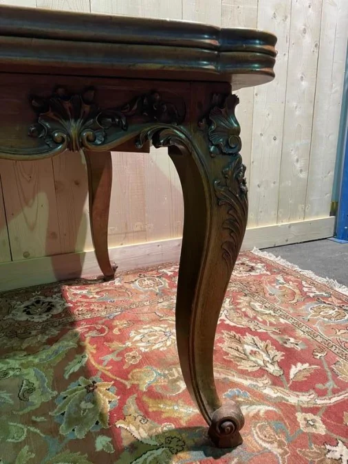 Louis XV style Italian table in carved oak